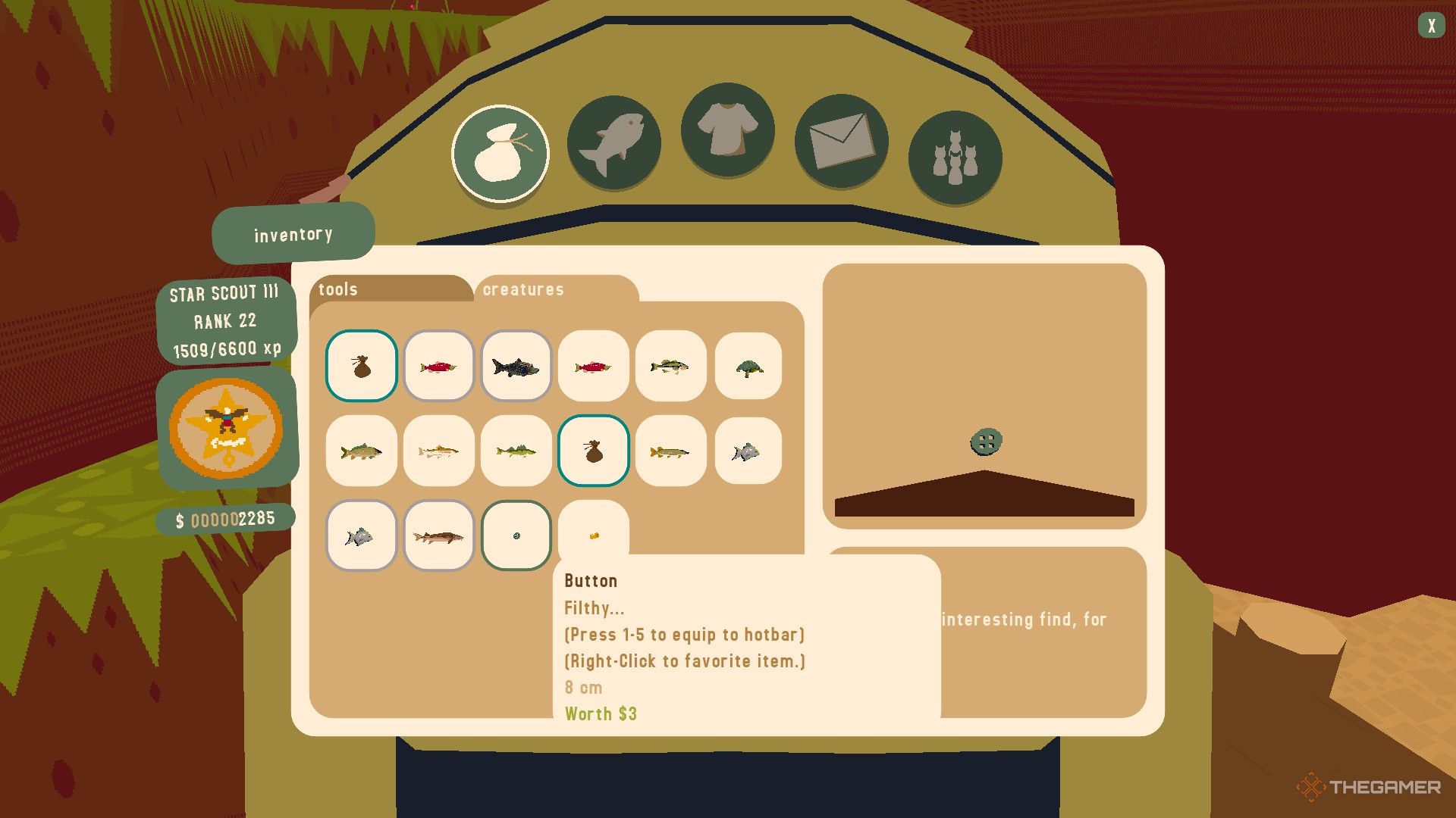A button is shown in the player's backpack in Webfishing.