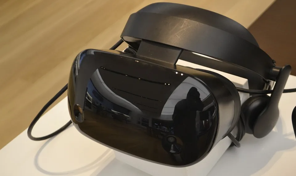 headphones 4560230 960 720.jpg