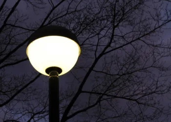street lamp 240018 960 720.jpg