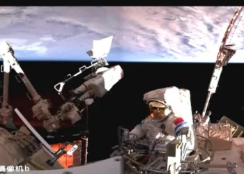 Chinese Astronauts Set Record With 9-Hour Spacewalk