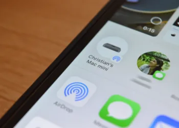 Want Apple AirDrop on Your Android Phone? It Could Happen