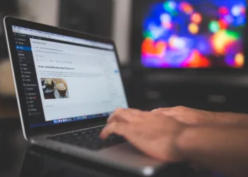 What are the 3 types of computer keyboards?