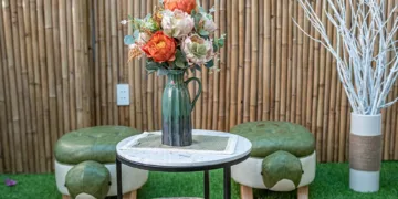 artificial flowers 6577525 960 720.jpg