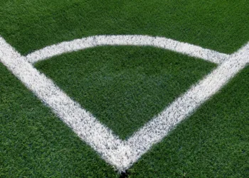 football field 3647579 960 720.jpg