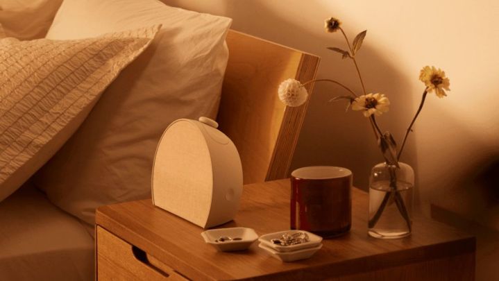 Restore 3 on a nightstand.