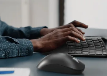 Microsoft's New Ergonomic Keyboard Features Ultra Responsive Keys