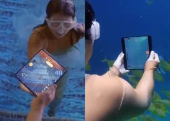 Oppo's New Ultra-Thin Foldable Is Ready for Water Fun