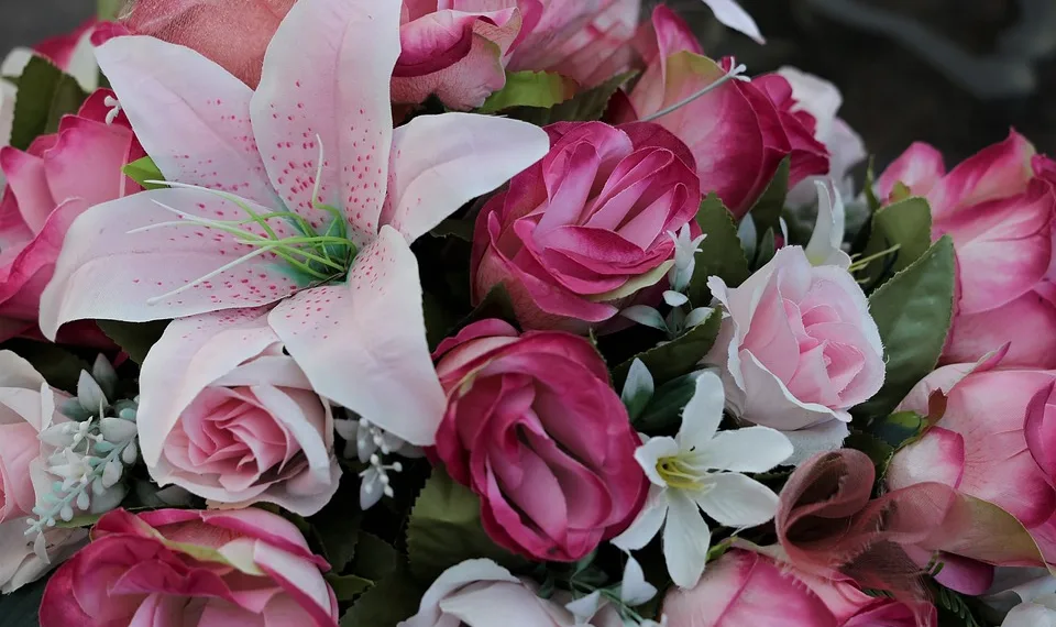 colorful artificial flowers 4413605 960 720.jpg