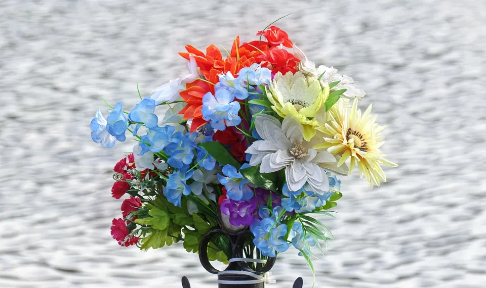 flowers 4887673 960 720.jpg