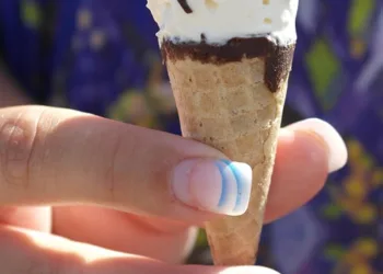 hand 188339 960 720.jpg