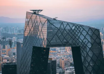 iPhone Sales In China Drop For Fourth Straight Month