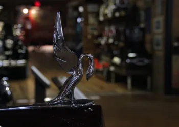 old 4089637 960 720.jpg