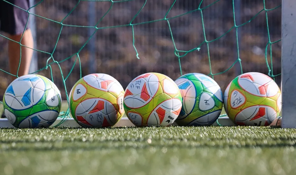 soccer training 7091430 960 720.jpg