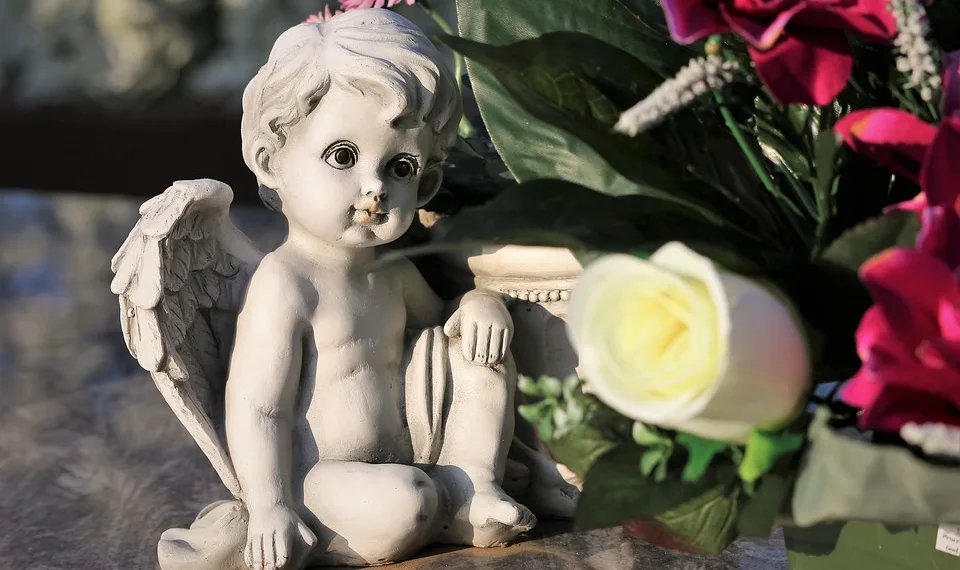 stone angel 4411921 960 720.jpg