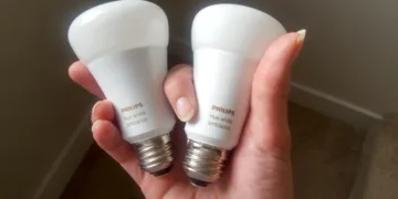 1739440618 Top Smart Light Bulbs You Need.jpg
