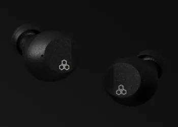 Final Audio's New Wireless Earbuds Are Amazingly Cheap