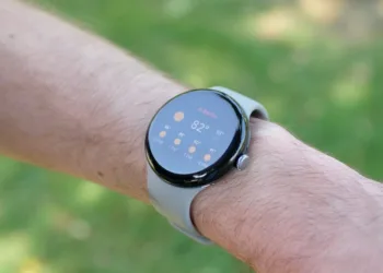 Google Simplifies 911 Calls on Your Pixel Watch