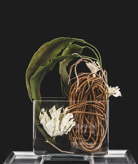 flower arrangement 1229962 960 720.jpg