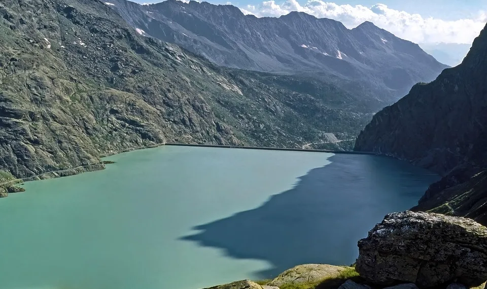 mountain 7932986 960 720.jpg