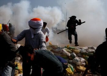 India Holds Hundreds of Farmers Amid Police Crackdown on Protests