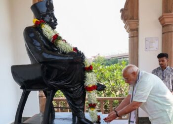 Modi's Uncommon Visit to RSS Headquarters Sparks Controversy