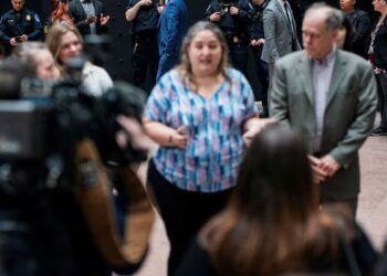 Trump Administration Promises to Rehire 25,000 Laid-Off Workers