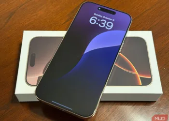 Why I Disabled Apple Intelligence on My iPhone: My Reasons