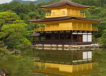 golden pavilion 9469712 960 720.jpg