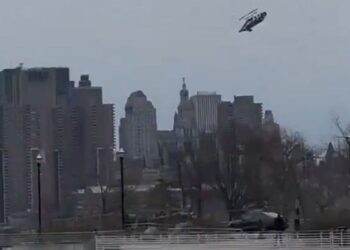 Chopper Plunges into Hudson River in New York