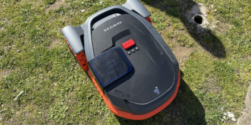 Navimow X3 Mowers Charge Fast Mow Quick Detect Animals Better.jpg