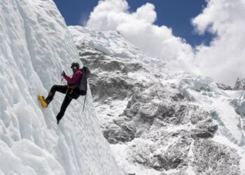Nepal to Limit Everest Permits for Seasoned Climbers Only