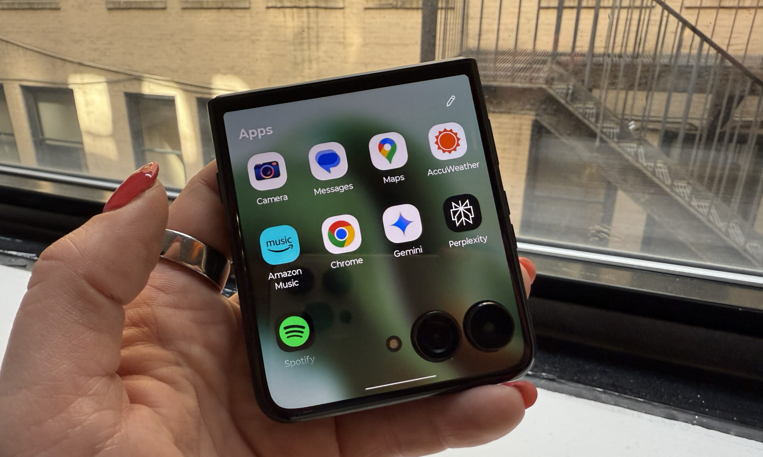 New Moto Razr Features Perplexity And CoPilot In Moto AI