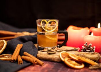 apple cider 6704904 960 720.jpg