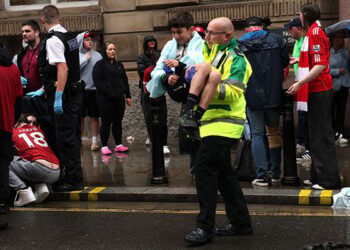 Car Crashes into Fans at Liverpool Parade; 27 Injured
