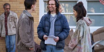 AI Headphones Powered by Apple M2 Translate Multiple Speakers