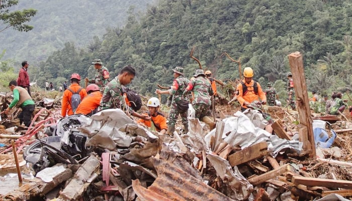 Indonesia Seeks 19 Missing Following Papua Gold Mine Landslide