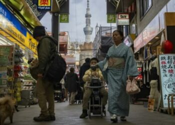 'Japan Megaquake Myths Frighten Tourists in Hong Kong'