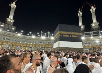 Saudi Arabia Prepares for Over a Million Hajj Pilgrims with AI and Shade
