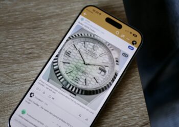 Slim And Foldable iPhones May Soon Be The New Standard