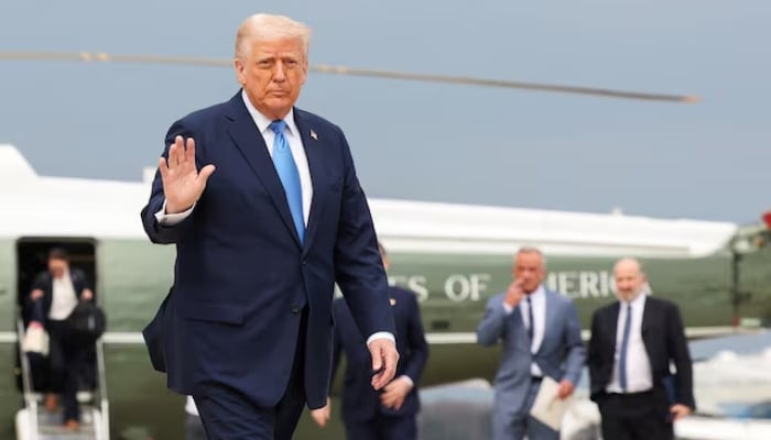 Trump Visits Gulf Seeking Deals During Diplomatic Push