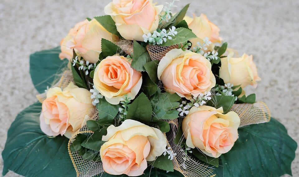 colorful artificial roses 4413679 960 720.jpg