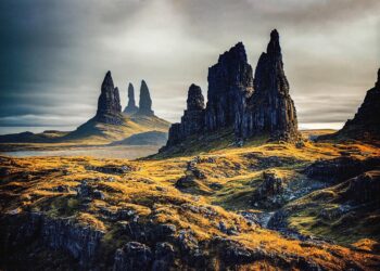 rock formations 7611676 960 720.jpg