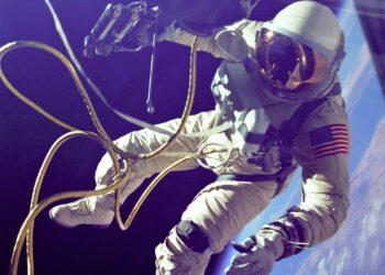 60 Years Of U.S. Spacewalks In 10 Amazing Images