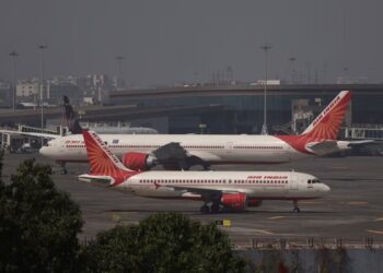 Air India Dreamliner Makes Emergency Landing in Hong Kong
