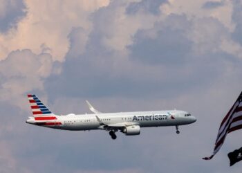 American Airlines Flight Makes Urgent Landing Due to Engine Fire