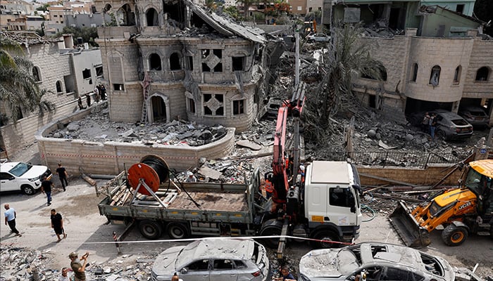 Iranian Missiles Strike Israel, Claiming 10 Lives in Retaliation
