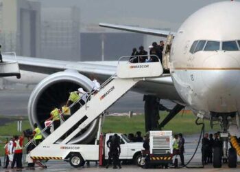 Second Bomb Threat Diverts Hajj Pilgrim Flight in Indonesia