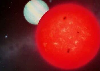 Small Star Creates Massive Exoplanet Mystery Unfolds.jpg