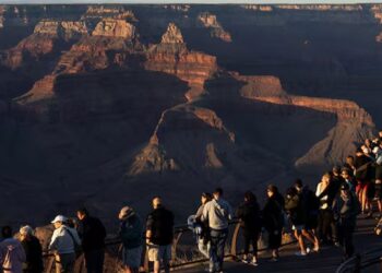 Trump Admin Proposes $1,000 Fee for Expedited Tourist Visas