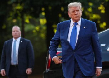 Trump Sails Through Impeachment Amid Divided House on Iran Strikes